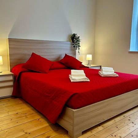 Luxury Allo Apartment In Center Of Удине Екстериор снимка