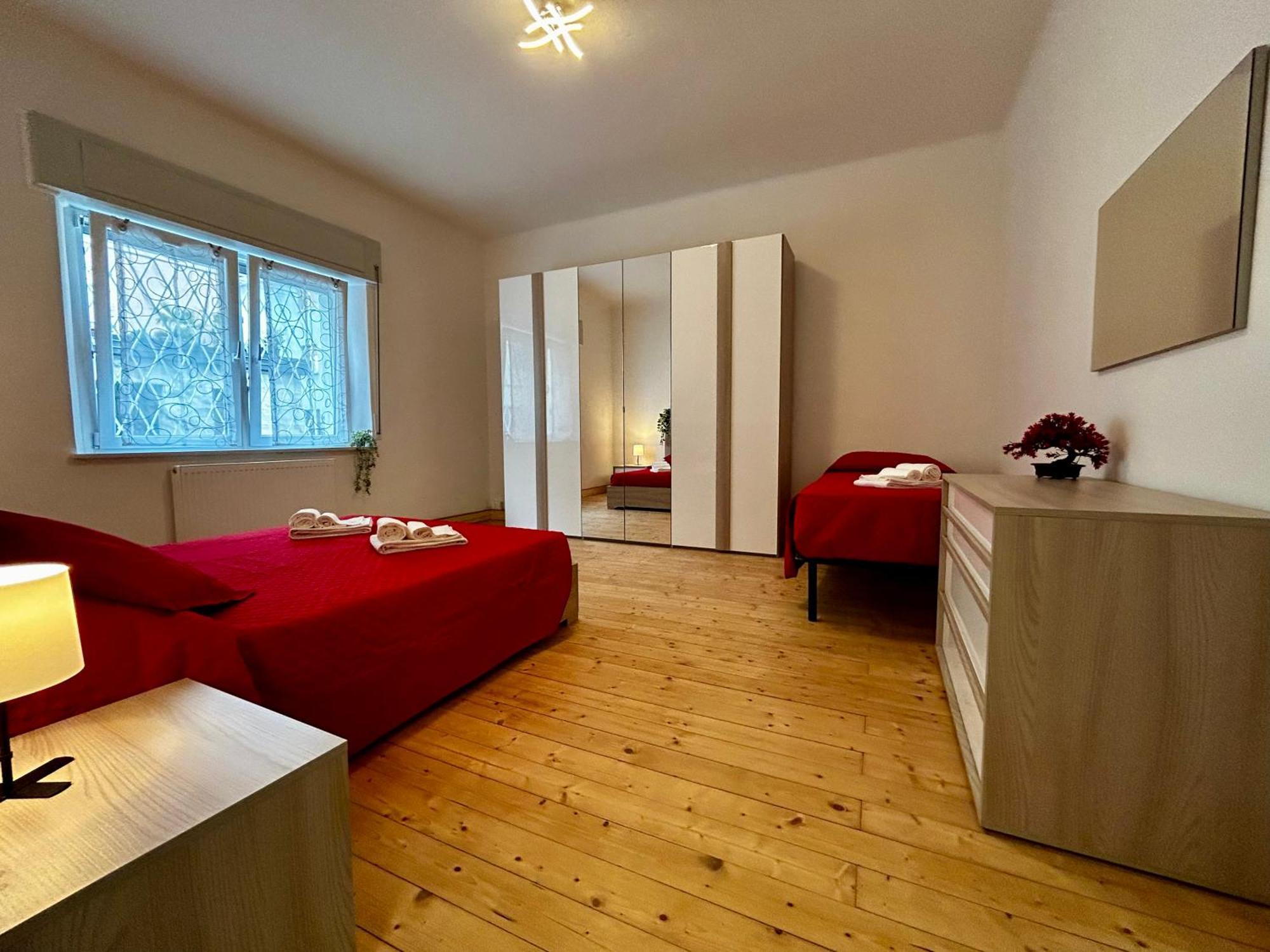 Luxury Allo Apartment In Center Of Удине Екстериор снимка