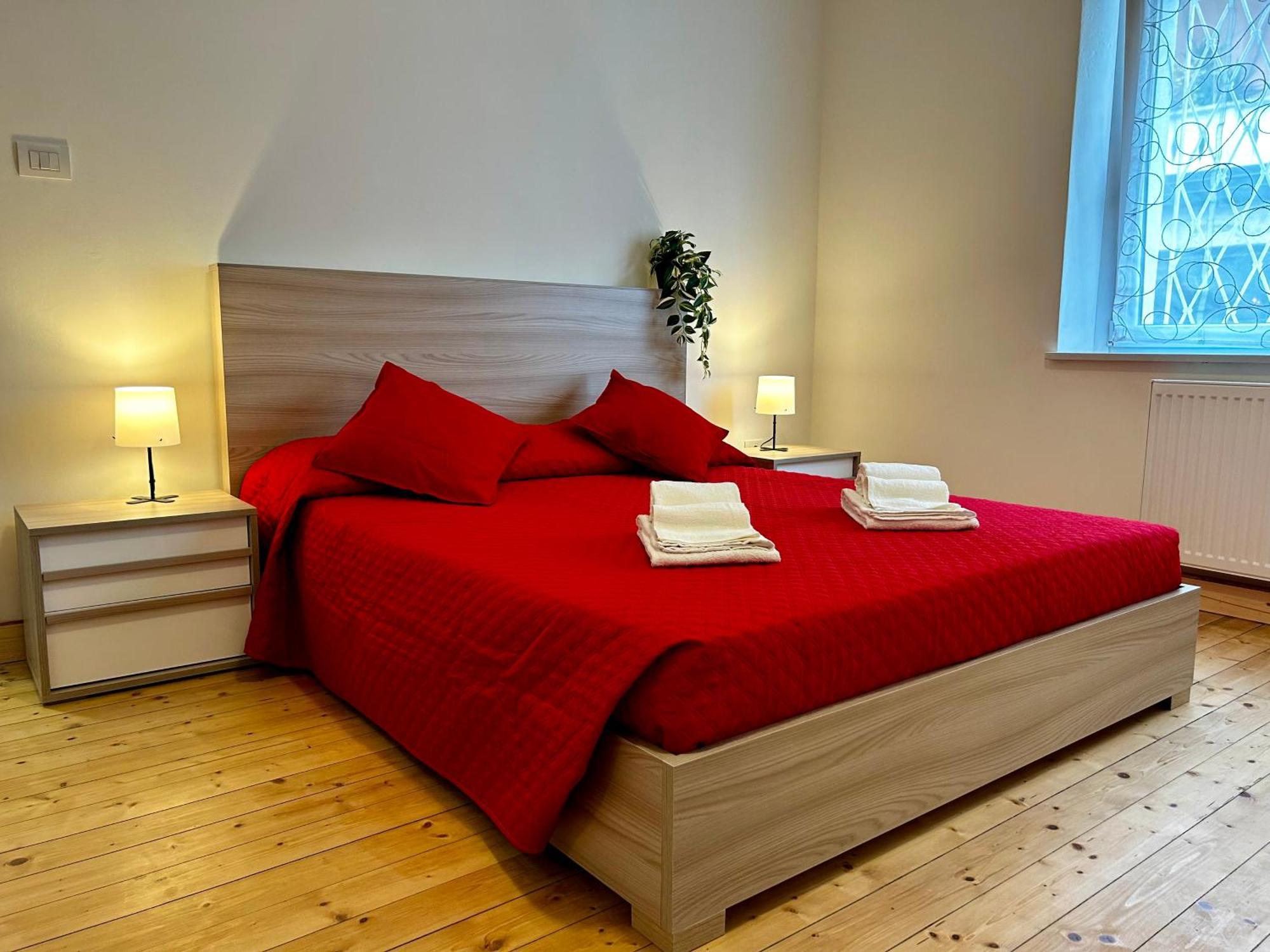 Luxury Allo Apartment In Center Of Удине Екстериор снимка